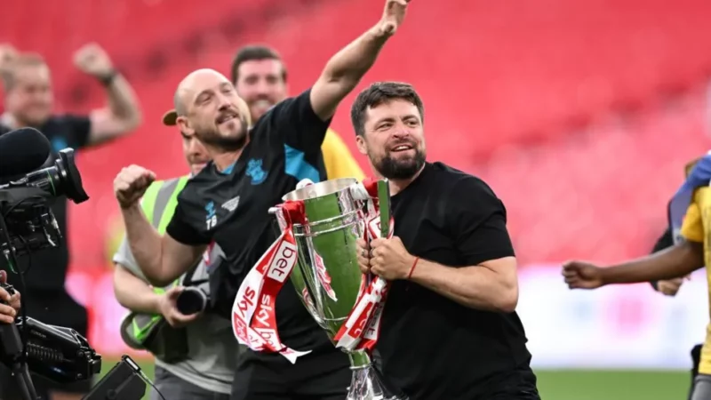 Southampton retourne en premier league apres une victoire en finale des plays off