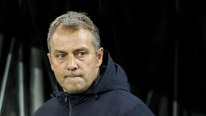 Hansi Flick, le mieux placé pour occuper le banc du Barça