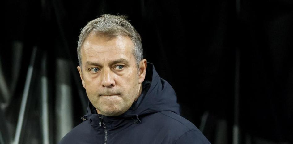 Hansi Flick, le mieux placé pour occuper le banc du Barça