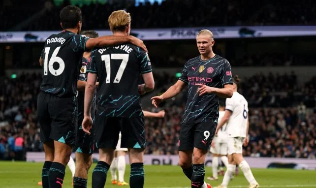 Manchester City , a un match du titre