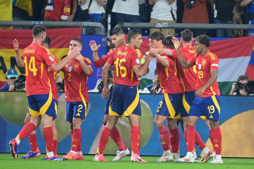 L&rsquo;Espagne a assuré sa place pour les huitièmes de finale de l&rsquo;Euro 2024 grâce à une performance scintillante contre l&rsquo;Italie, championne en titre, à Gelsenkirchen.