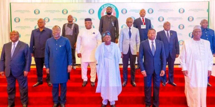 Attaques dans le Nord du Mali : la CEDEAO condamne toute ingérence étrangère