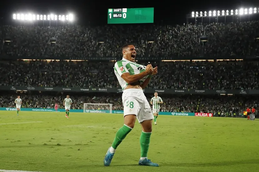 Vitor Roque sort à nouveau les griffes